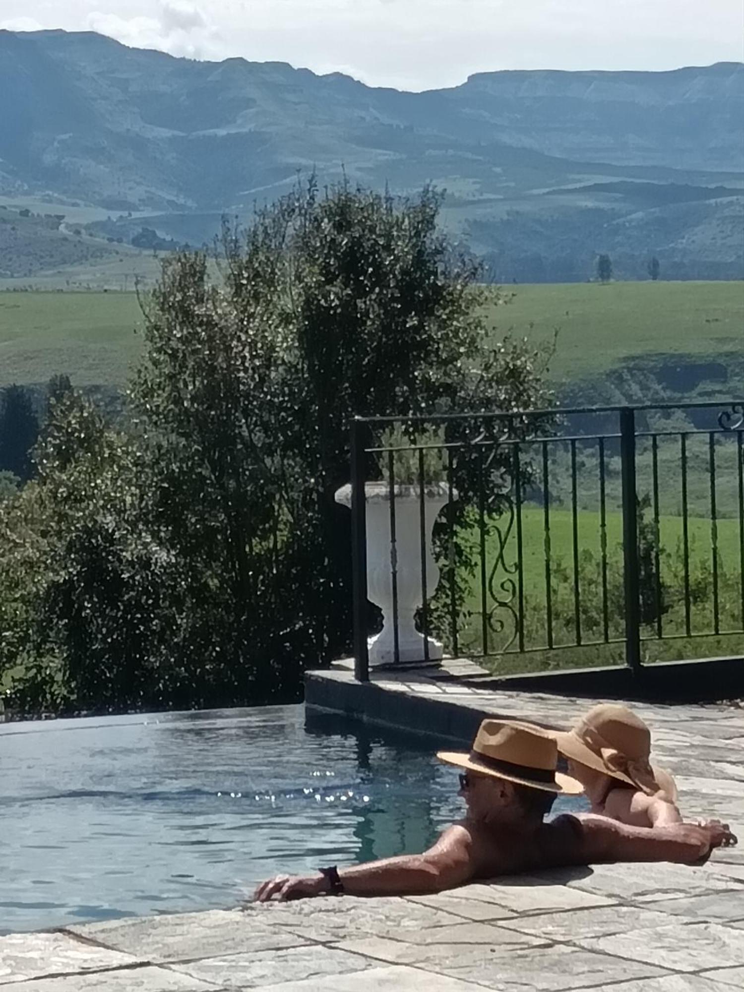 Champagne Valley Inkungu Lodge מראה חיצוני תמונה